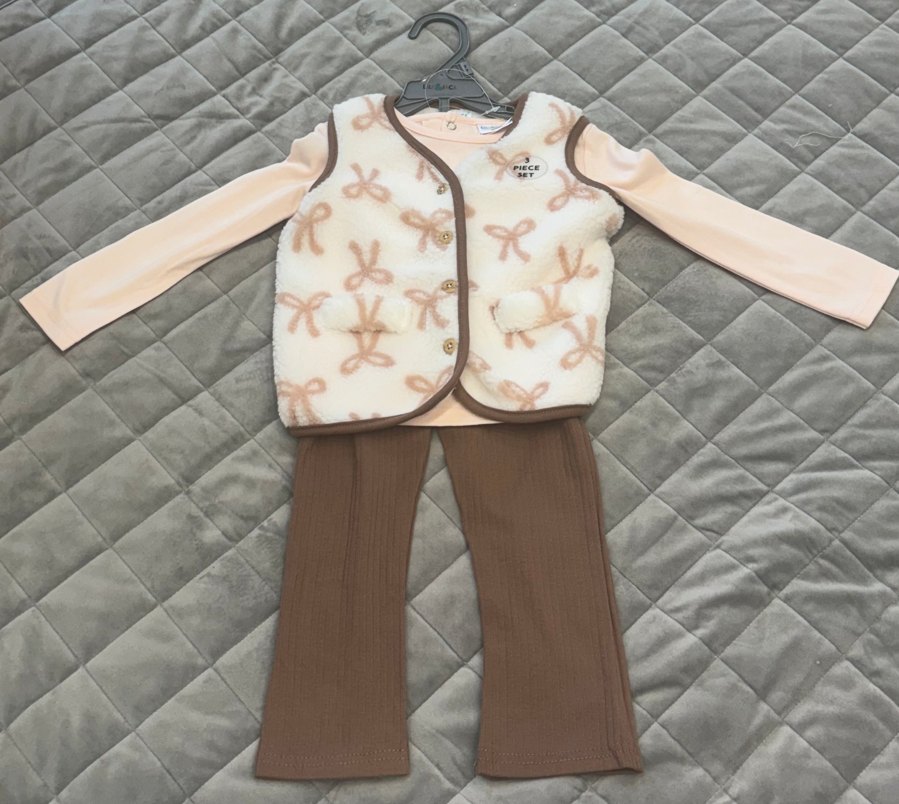 Bow gilet three piece set