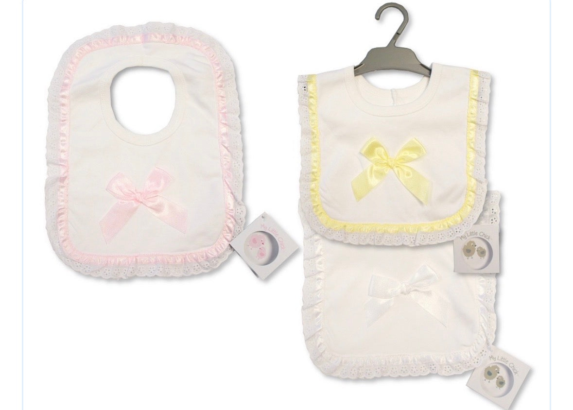 Lace and frill bow bib