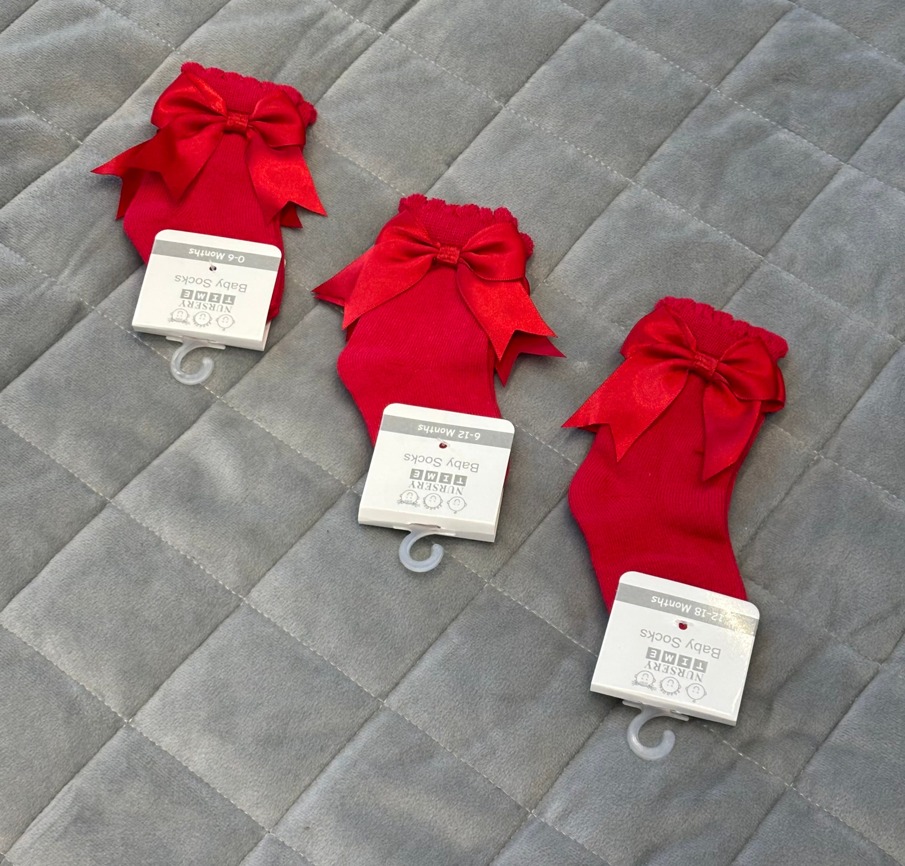Red bow socks